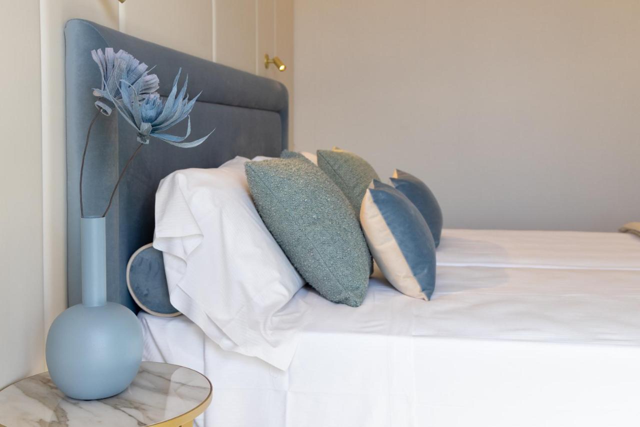 Hotel Tiffany'S ريتشوني المظهر الخارجي الصورة