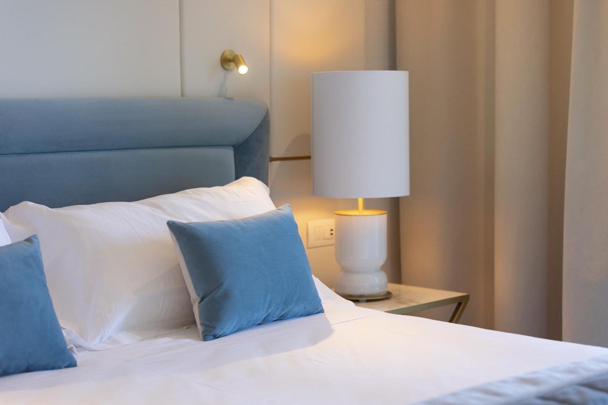 Hotel Tiffany'S ريتشوني المظهر الخارجي الصورة